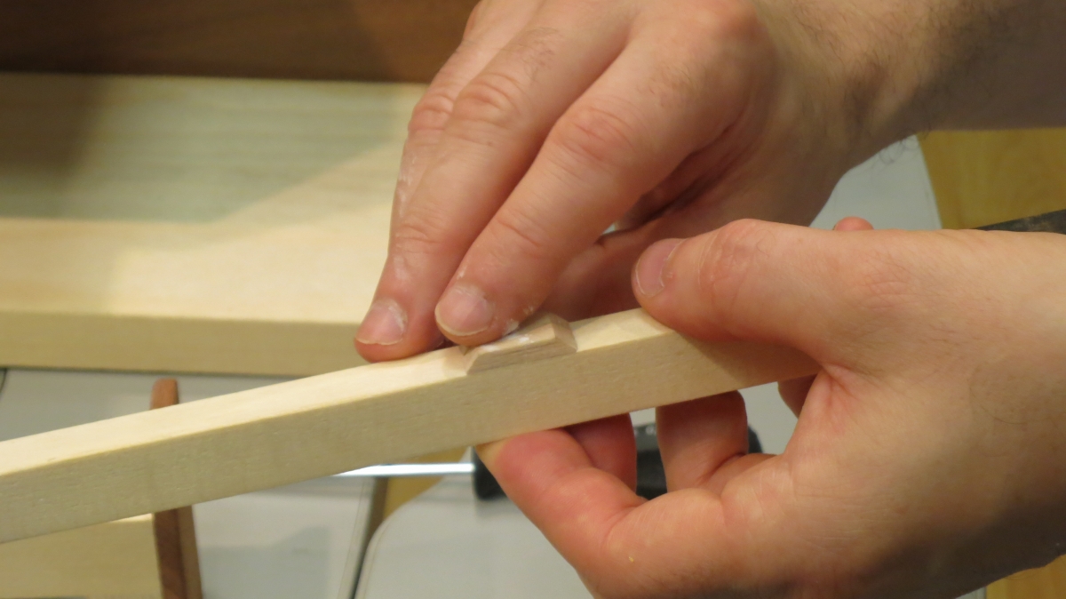 Applying baby powder for smoother motion at balance point  